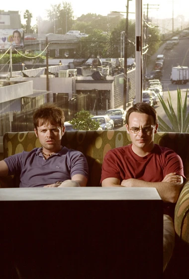 Declan Donnelly y Ant McPartlin en autopsia-de-un-alien