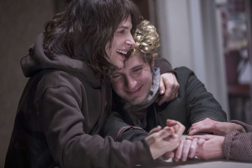Juliette Binoche y Vincent Lacoste en Dialogando con la Vida