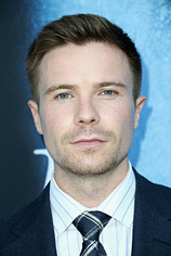 photo of person Joe Dempsie