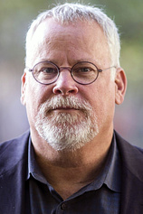 photo of person Michael Connelly