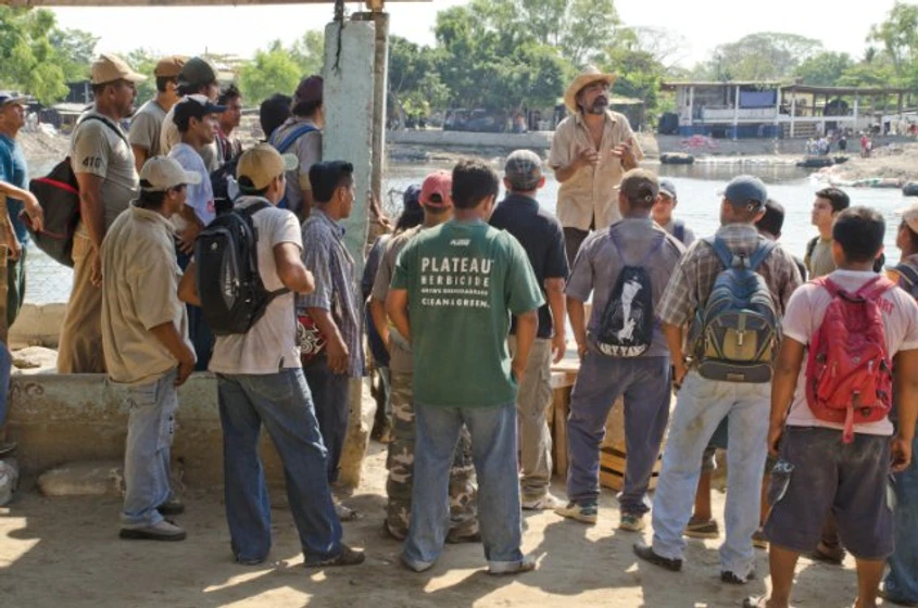 Beto Benites en la-vida-precoz-y-breve-de-sabina-rivas