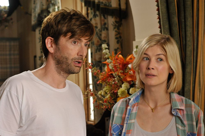 Rosamund Pike y David Tennant en Nuestro último verano en Escocia