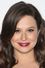 picture of actor Katie Lowes