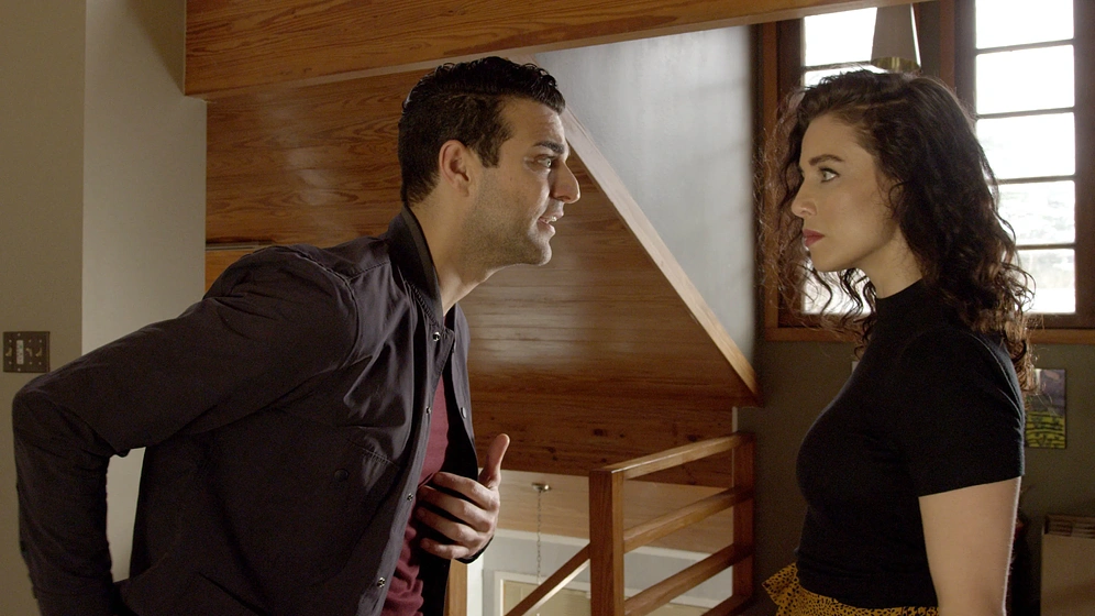 Aidan Bristow y Jade Tailor en Sinfidelity