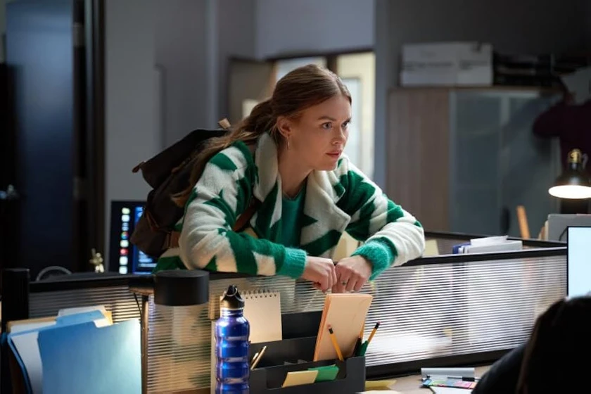 Holland Roden en tipline-mysteries-dial-1-for-murder