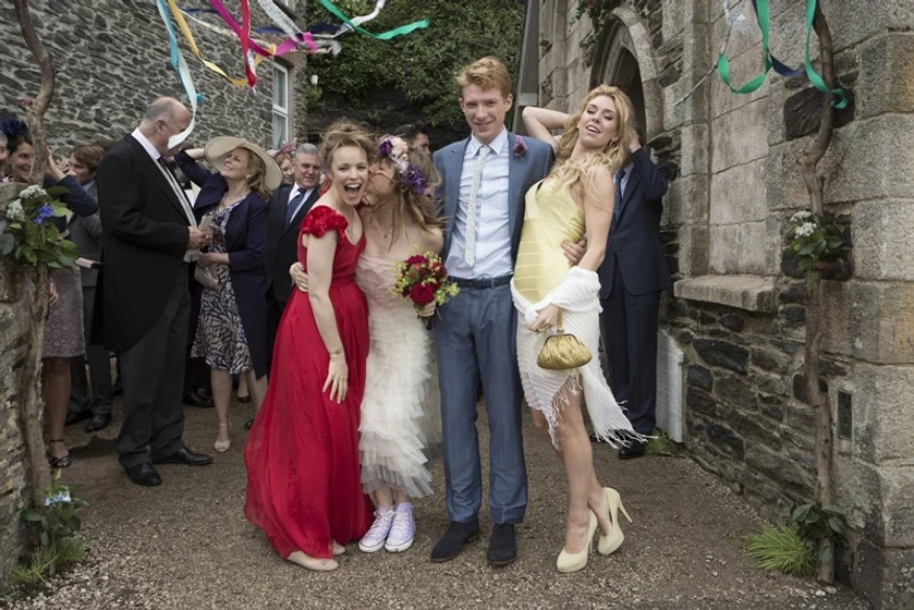Rachel McAdams, Domhnall Gleeson y Margot Robbie en Una Cuestión de Tiempo