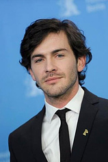 picture of actor Miguel Nunes