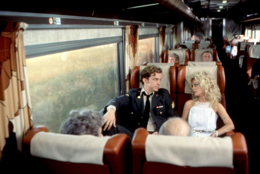 Beverly D'Angelo y Michael O'Keefe en finders-keepers-1984