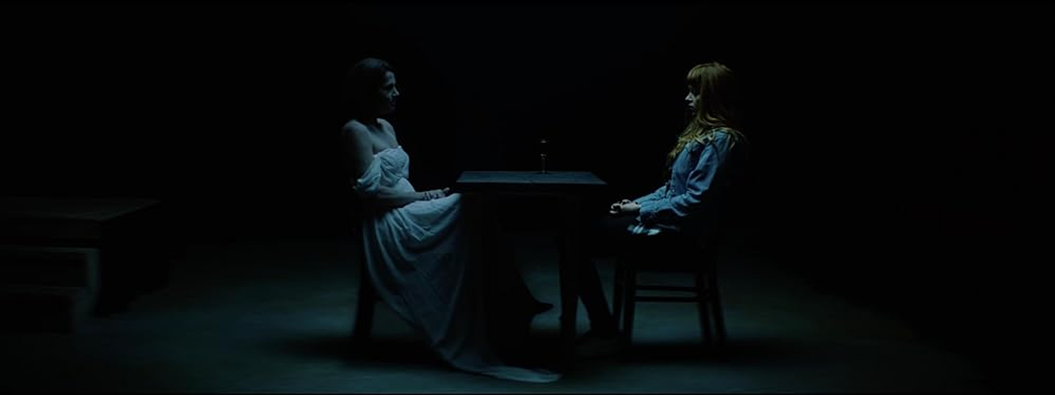 April Hartman y Jessica Dawn Willis en The Woman Under the Stage