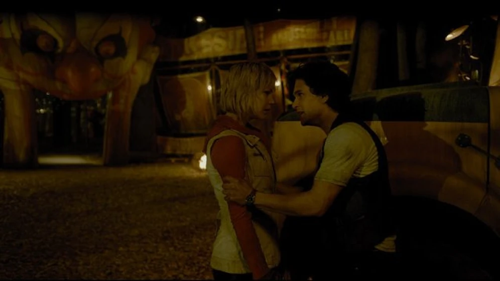 Adelaide Clemens y Kit Harington en Silent Hill 2: Revelación 3D
