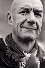 picture of actor Tam Dean Burn