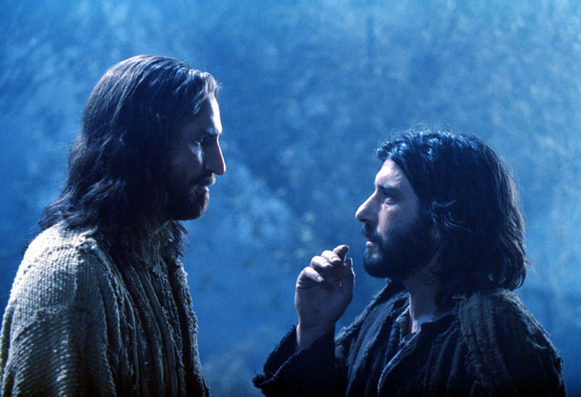 Jim Caviezel y Luca Lionello en La Pasión de Cristo