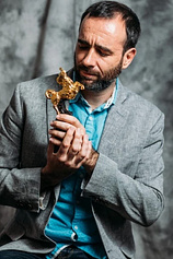 picture of actor Sam Voutas