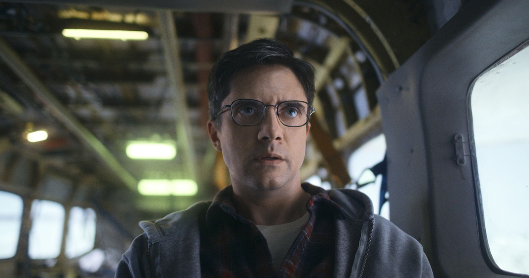 Topher Grace en Amenaza en el Aire