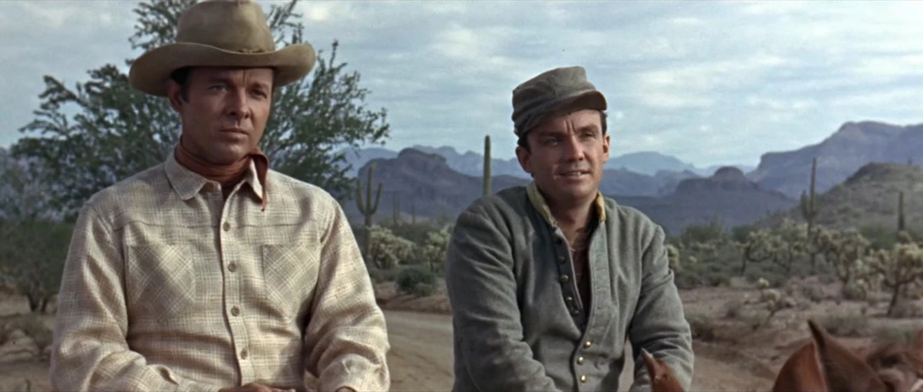 Audie Murphy y Ben Cooper en el-forajido-de-arizona
