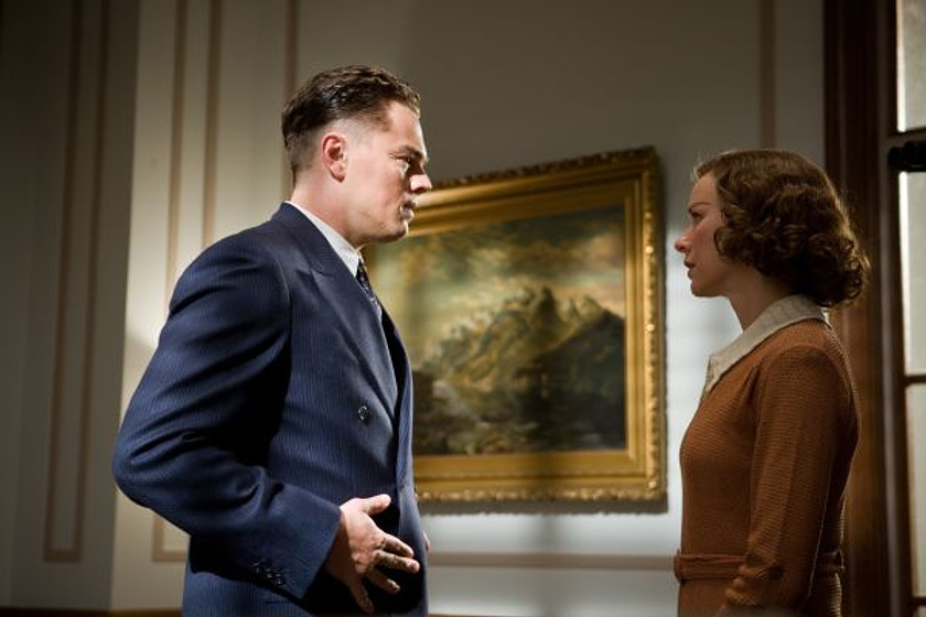 Leonardo DiCaprio y Naomi Watts en J. Edgar