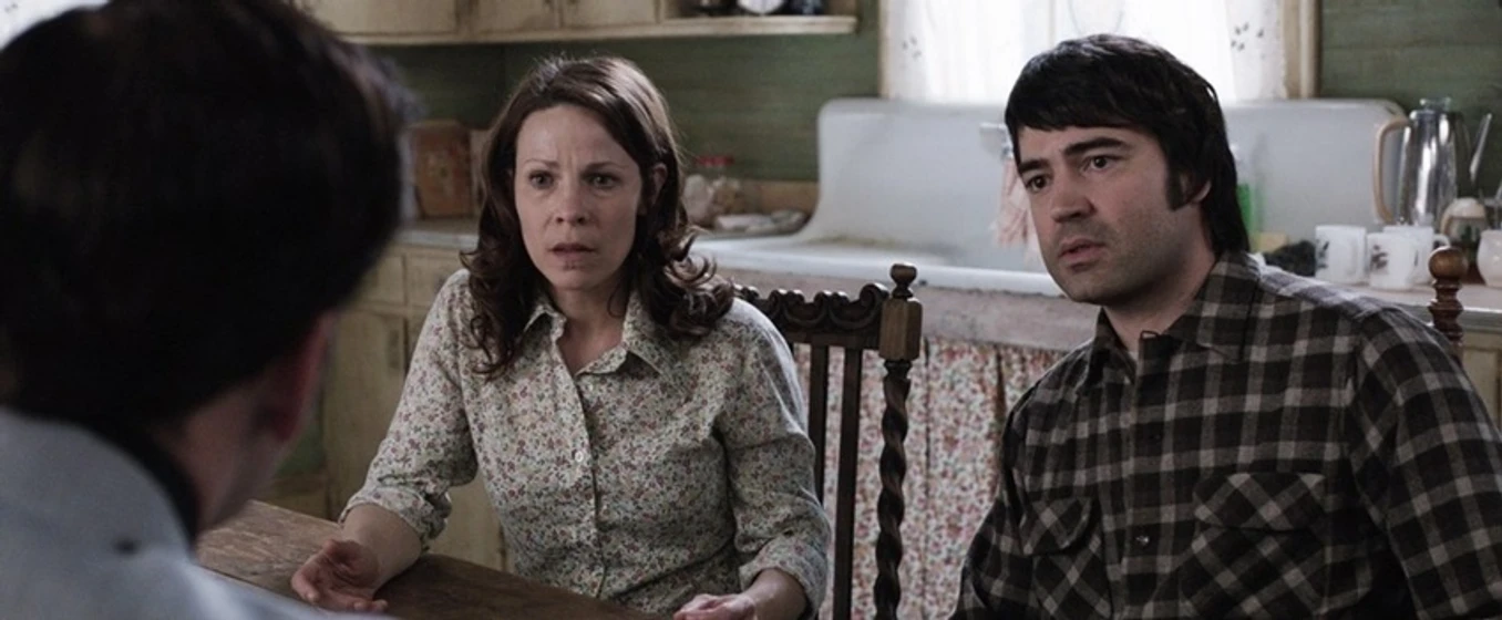 Lili Taylor, Ron Livingston y Patrick Wilson [I] en expediente-warren-the-conjuring