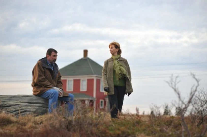 Kathy Baker y Tom Selleck en crimenes-en-boston