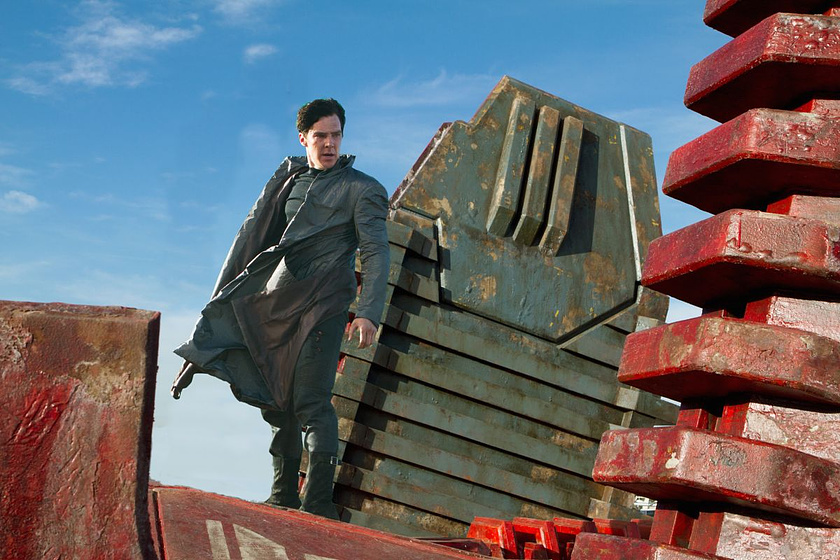 Benedict Cumberbatch en Star Trek. En la oscuridad