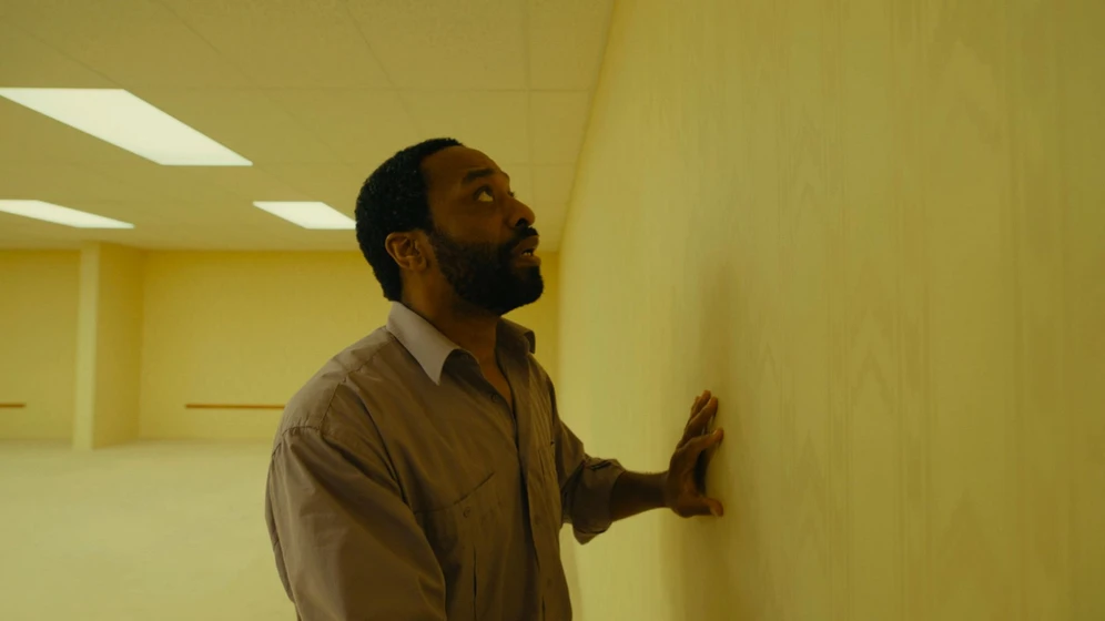 Chiwetel Ejiofor en backrooms