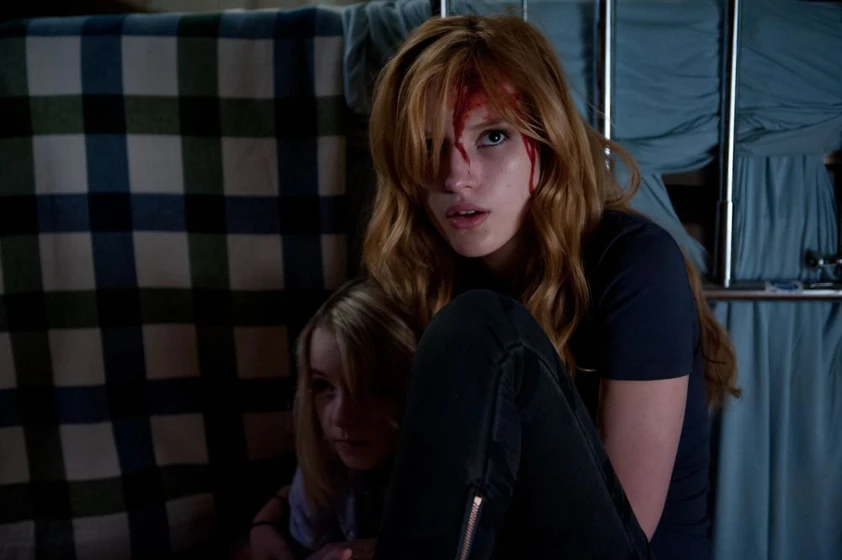 Bella Thorne en amityville-el-despertar