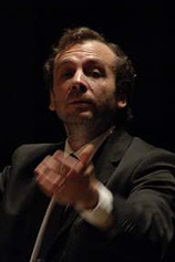 photo of person Andrés Gerszenzon