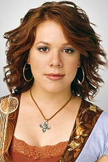 photo of person Lynsey Bartilson