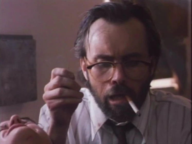 Jeffrey Combs en lurking-fear