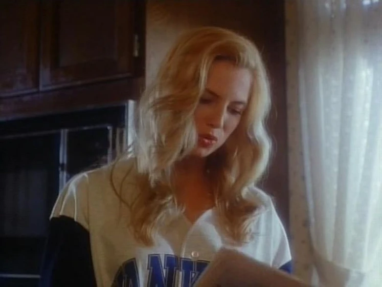 Traci Lords en demasiado-peligrosa