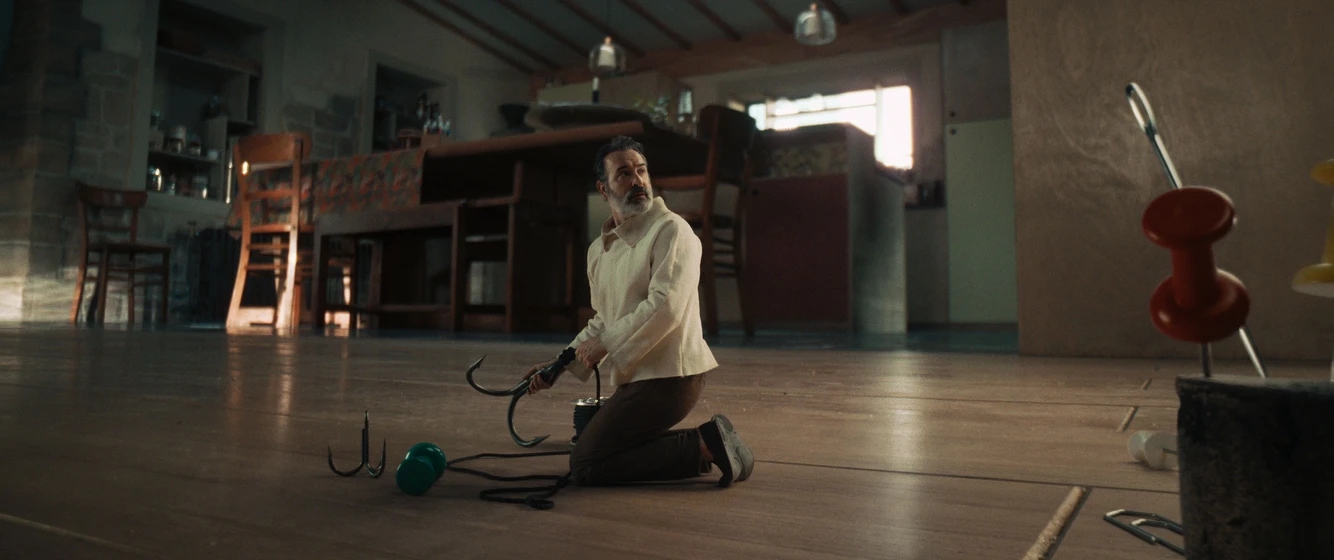 Jean Dujardin en el-hombre-menguante