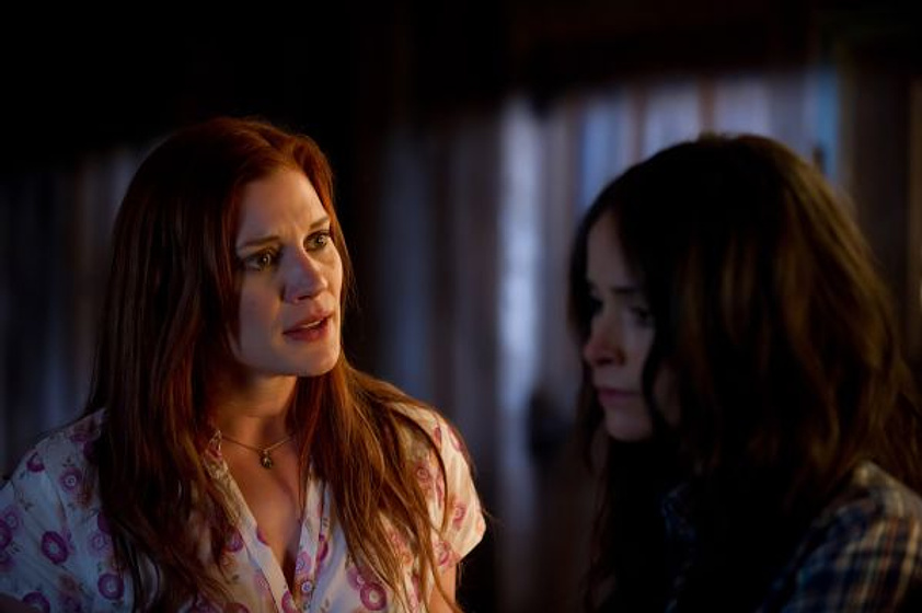 Katee Sackhoff y Abigail Spencer en Exorcismo en Georgia