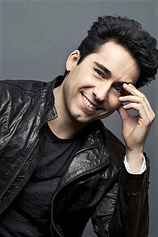 picture of actor John Lloyd Young