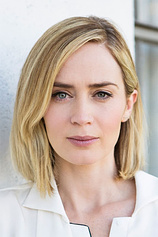 photo of person Emily Blunt