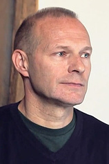 photo of person Giles Nuttgens