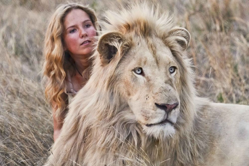 Daniah De Villiers en Mia y el León Blanco
