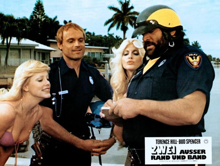 Bud Spencer y Terence Hill en dos-superpolicias (Fotograma alemán)