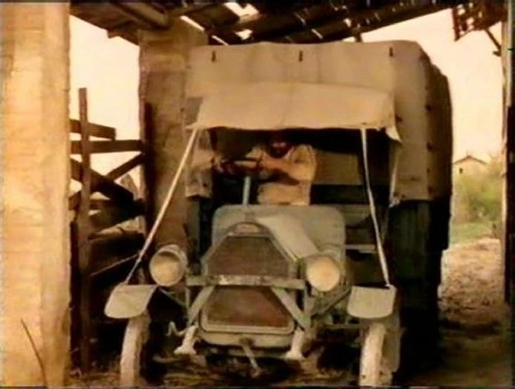 Bud Spencer en un-ejercito-de-cinco-hombres