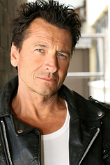 picture of actor Mark Lindsay Chapman
