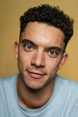 picture of actor Rolf Choutan