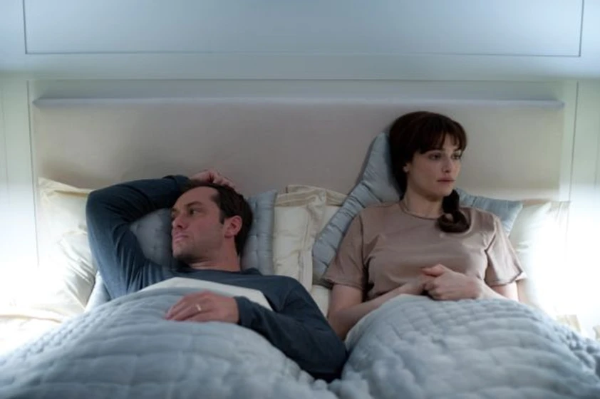 Jude Law y Rachel Weisz en 360. Juego de Destinos