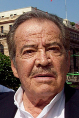 photo of person Claudio Obregón