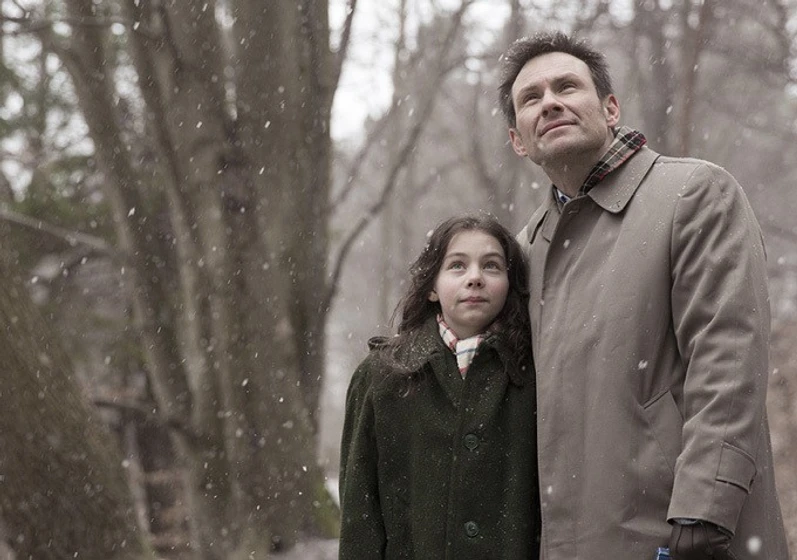 Christian Slater y Maja Arsovic en nymphomaniac-parte-1