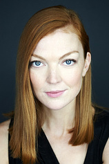 picture of actor Emily Coutts