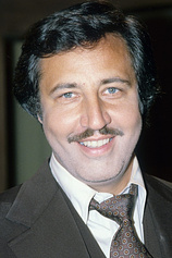 picture of actor Lloyd Battista