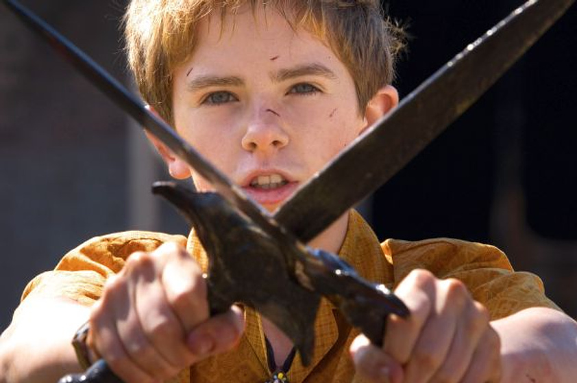Freddie Highmore en Arthur y la guerra de los mundos