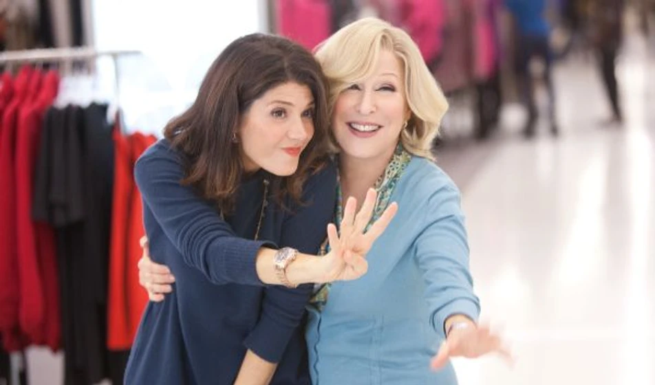 Marisa Tomei y Bette Midler en abuelos-al-poder
