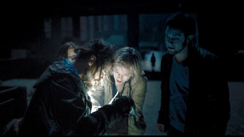 Nathan Phillips, Ingrid Bolsø Berdal y Jonathan Sadowski en Atrapados en Chernobyl