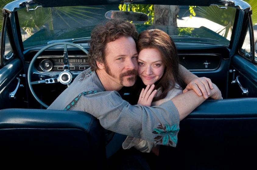 Peter Sarsgaard y Amanda Seyfried en lovelace