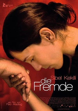poster of movie La Extraña