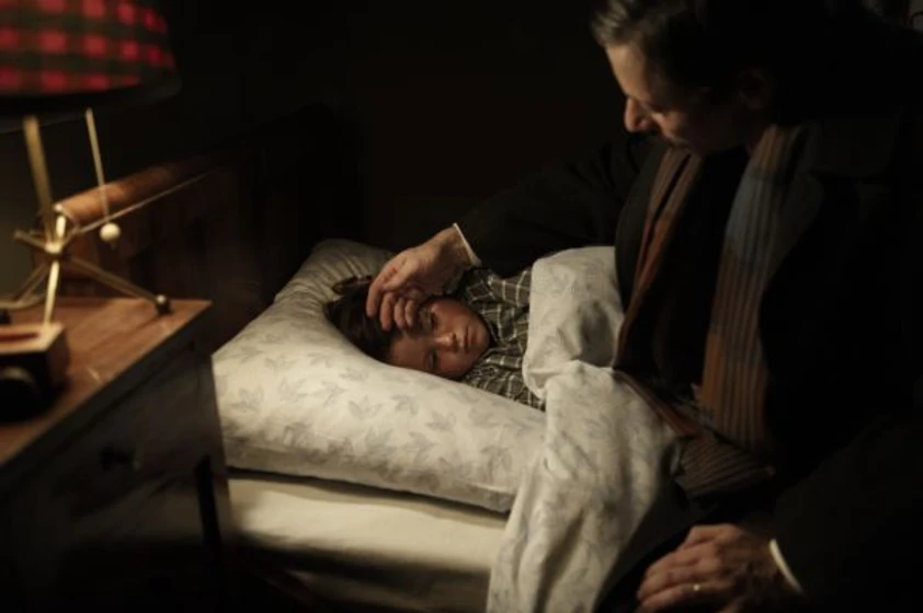 Mathieu Amalric en pollo-con-ciruelas